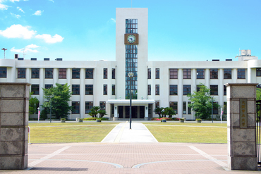 大阪市立大学正門